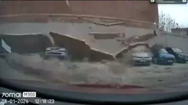 Eskişehir'de Şiddetli Fırtına 6 Aracın Hasar Görmesine Neden Oldu