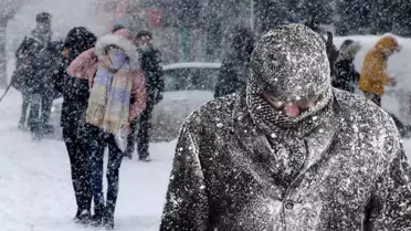 İstanbul’da Şiddetli Kar Uyarısı: Evden Çalışma Tavsiyesi