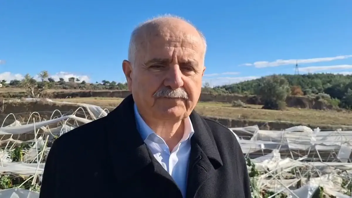 Manavgat'ta Hortum Hasarı: Değerli Sera ve Konutlar Etkilendi