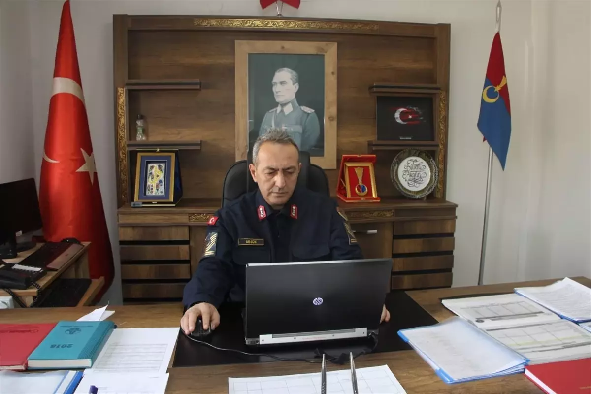 Bozyazı Jandarma Komutanı Akgün, 'Yılın Kareleri' Oylamasında Seçimlerini Paylaştı