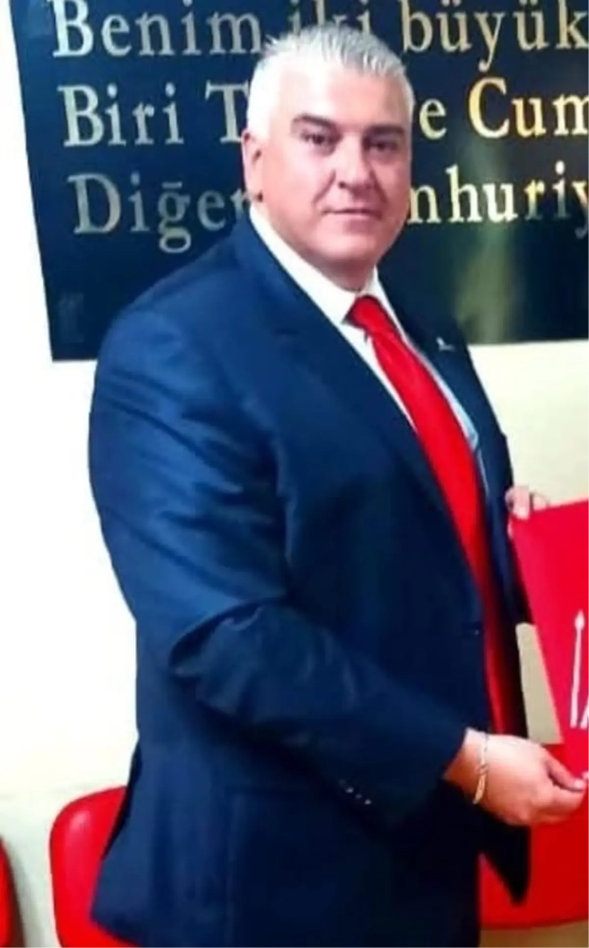 İzmir Urla’da CHP’li Burak Ulamışlı Denizde Hareketsiz Bulundu, Soruşturma Başlatıldı