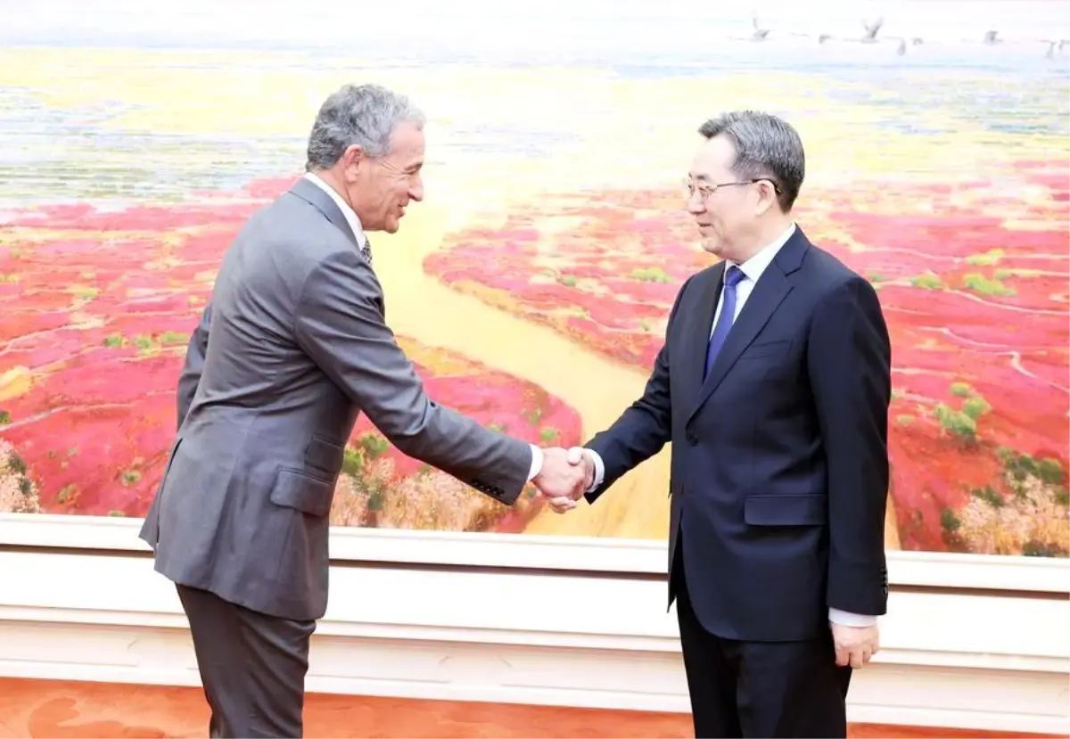 Çin Başbakan Yardımcısı Ding ve Disney CEO'su Iger Yatırım Konusunda Görüştü