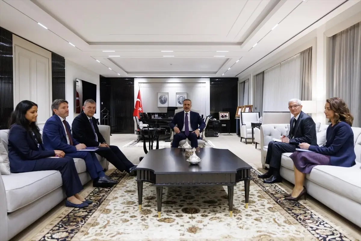 Dışişleri Bakanı Hakan Fidan, UNRWA Genel Komiseri Philippe Lazzarini ile Ankara'da Görüştü