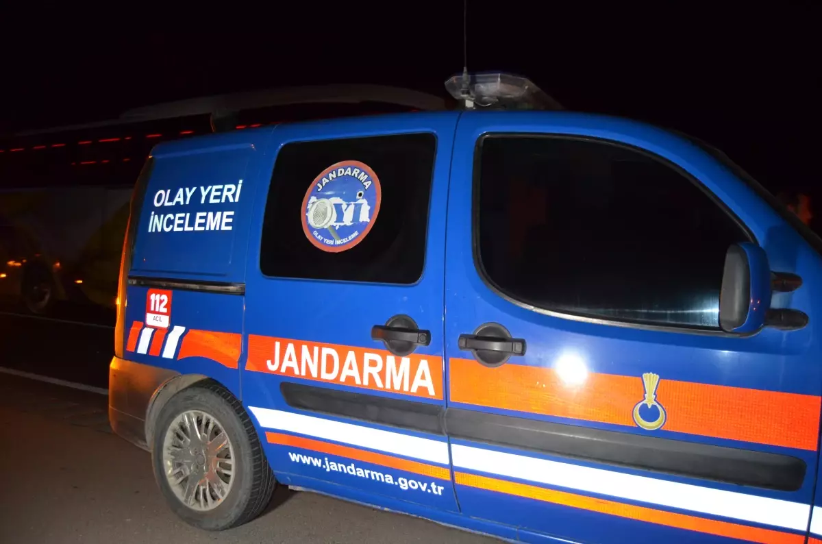 Aksaray’da Şiddetli Fırtına Ev Çatısını Yıktı, Bir Kişi Hayatını Kaybetti