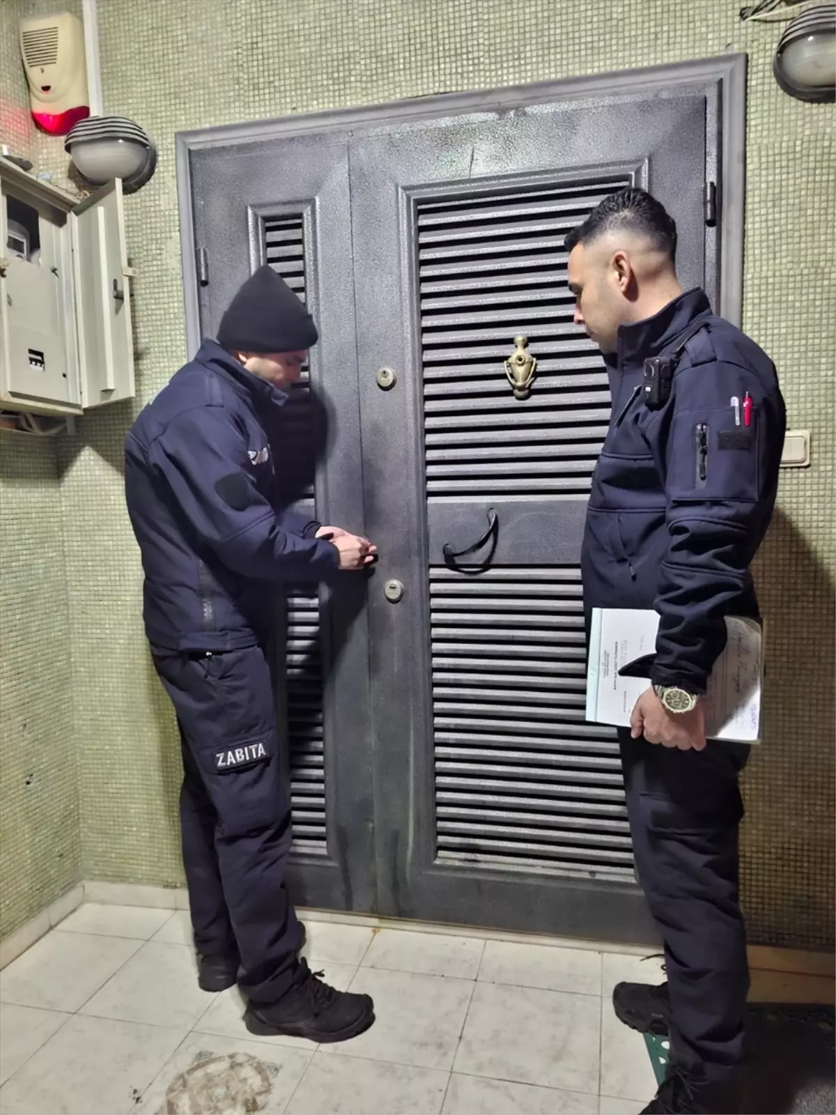 Tarsus'ta Ruhsatsız Yaşlı Bakımevi Kapılarını Kapatıyor