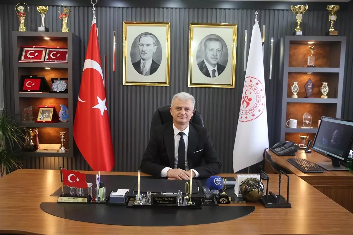 Muş’ta Gençlik ve Spor İl Müdürü Kılıç’tan Yılın Kareleri Seçimi