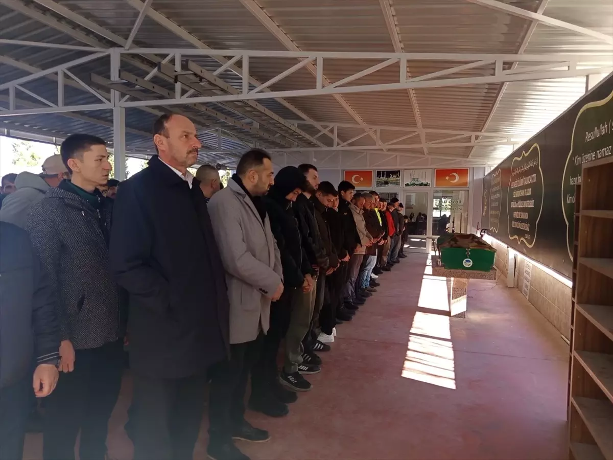 Sakarya'nın Karasu İlçesinde 15 Yaşındaki Öğrenci Pencere Kazasında Hayatını Kaybetti