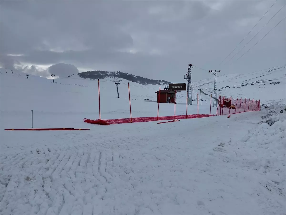 Başçiftlik Kayak Merkezi karla kaplı pistler