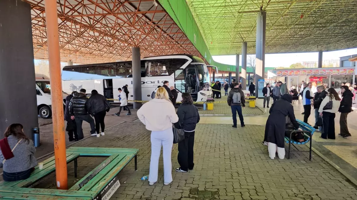 Edirne'de Yanlış Vitesli Otobüs Çarpması: Yedek Şoför M.A.'nın Ölümü ve U.C.'nin Yaralanması