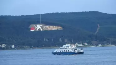 Fırtına sırasında feribot limanı