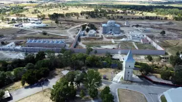 Kazı alanındaki keşif ve toplu mezarların detayları