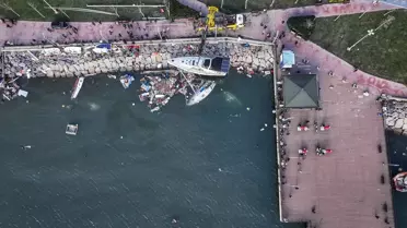 Şiddetli yağış sonrası İstanbul sahilinde kurtarma çalışması