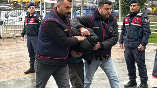 Polis memurlarının tutuklama anı