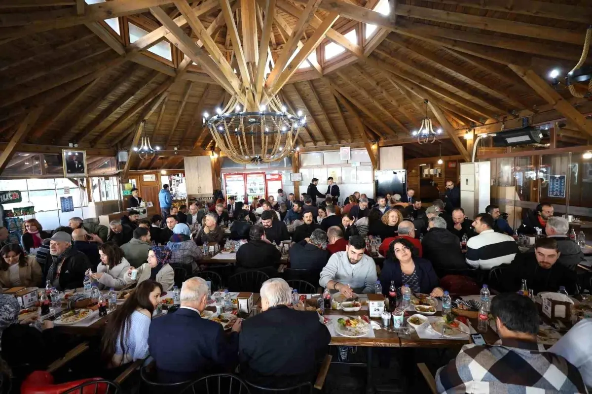 Yunusemre'de Basın Mensupları Semih Balaban ile Buluştu