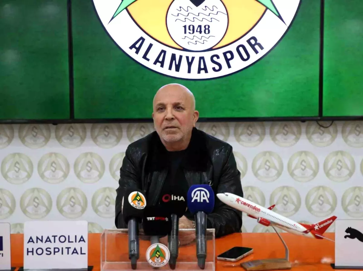 Alanyaspor Başkanı Çavuşoğlu'ndan Transfer Açıklaması: İkinci Yarıda Umutlu