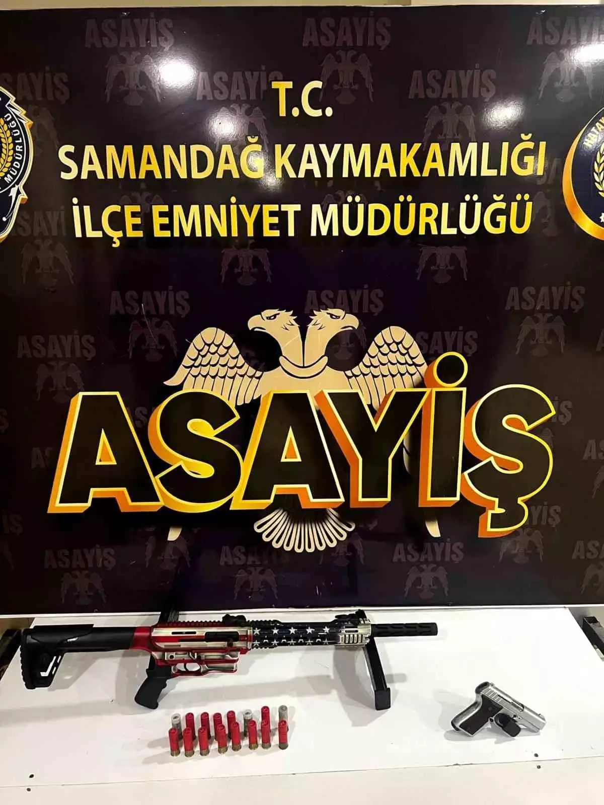 Hatay Samandağ'da Yapılan Operasyonda Ruhsatsız Silah ve Mühimmat Ele Geçirildi