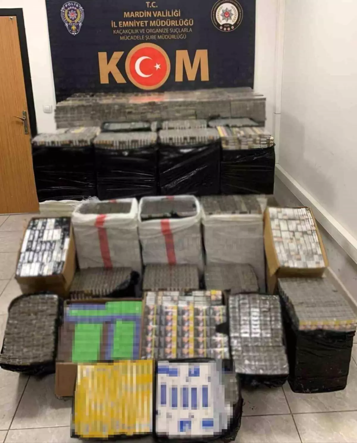 Mardin'de Kaçak Sigara Operasyonu: 40.630 Paket Ele Geçirildi