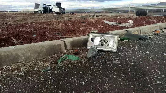 Konya Seydişehir'de Kavşak Çarpışması: 1 Ölü, 1 Yaralı