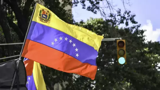 Venezuela ve ABD arasında yeniden başlayan diplomatik temasın görseli