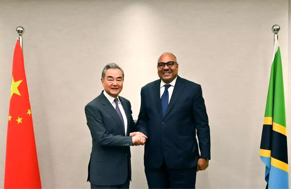 Wang Yi Tanzanya'da TAZARA Projesi Yeniden Canlandırma Görüşmeleri Yaptı