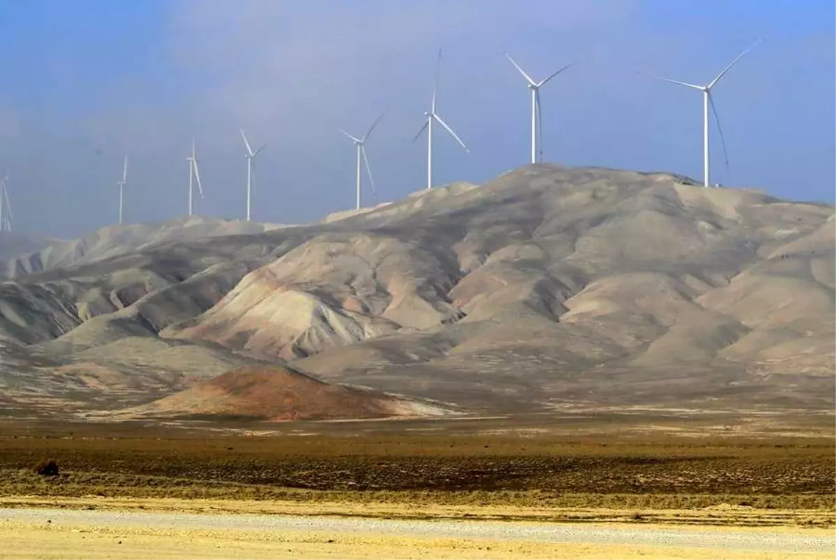Azerbaycan’ın Hızı‑Abşeron Rüzgar Enerjisi Santrali 240 MW Kapasiteyle Şebekeye Katıldı
