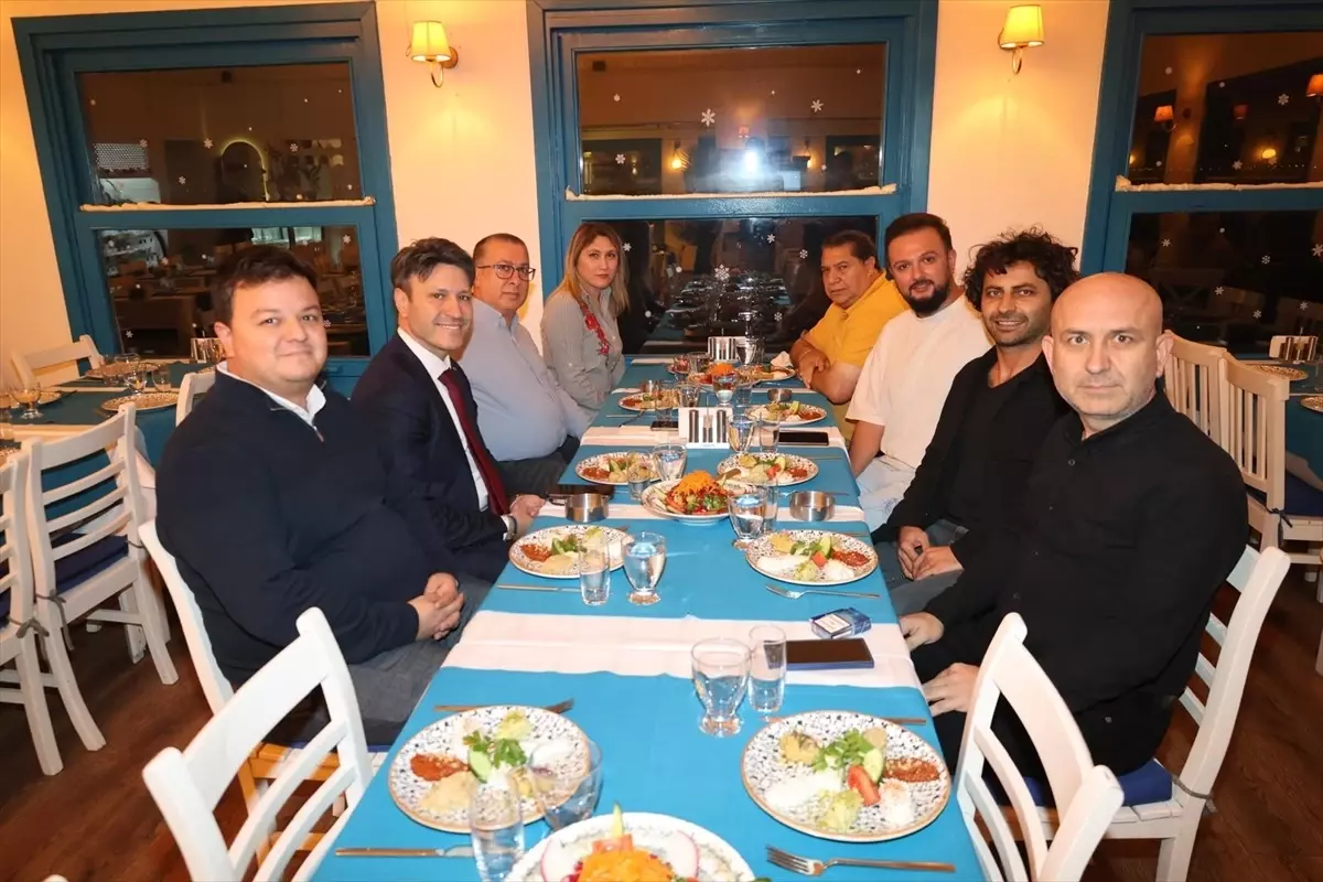 Gelibolu Belediye Başkanı Soyuak’tan Gazetecilere Moral Desteği ve 10 Ocak Kutlaması