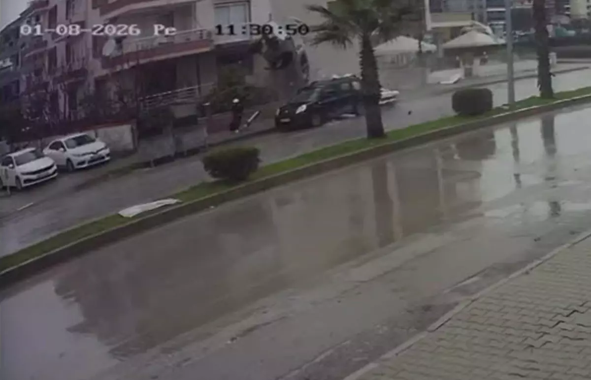 İzmir Ödemiş'te Kamyonet Çarpması Sonucu Rabiye Yıldırım Hayatını Kaybetti