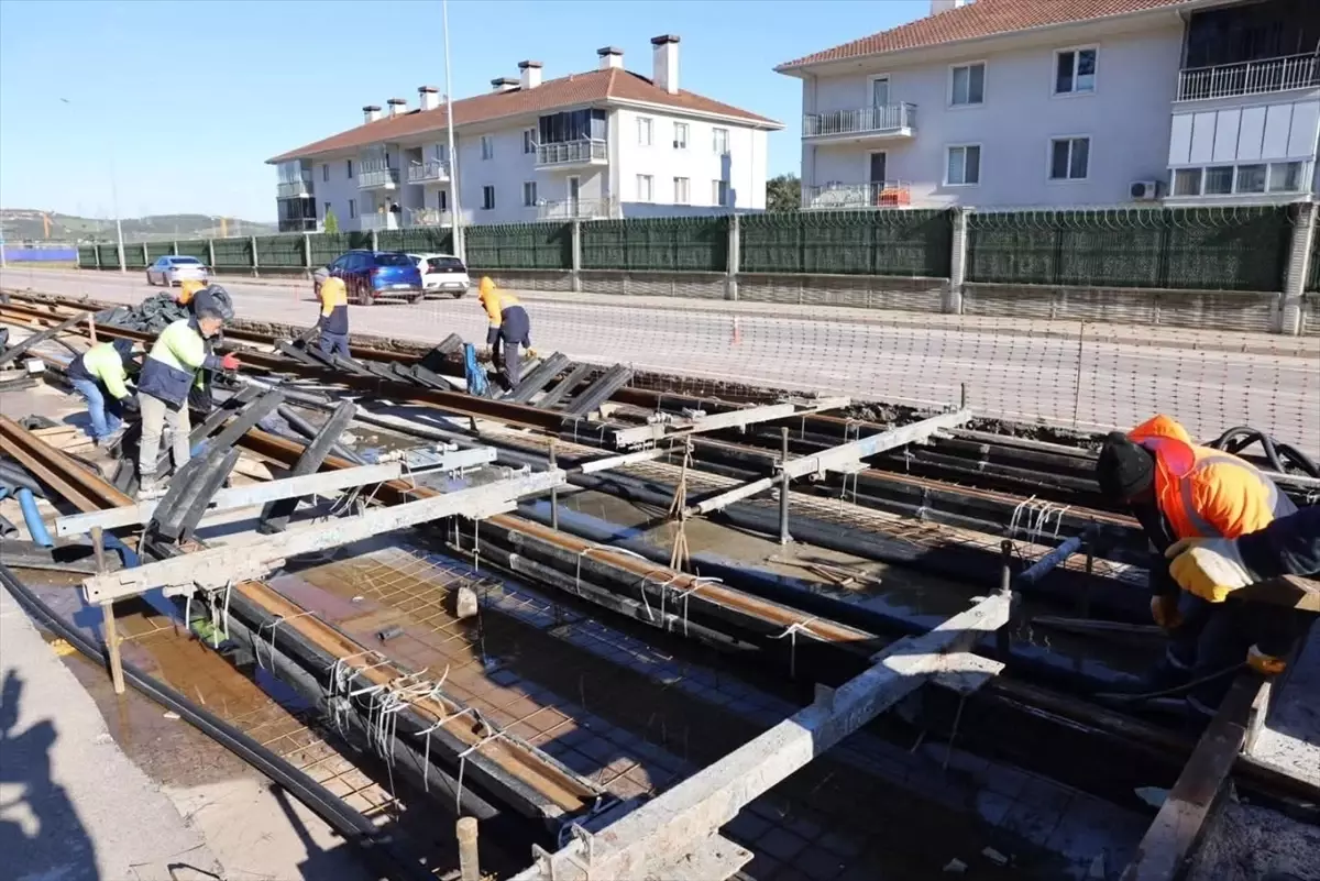 Kocaeli Tramvayı Yeni Araçlarla Günlük 100 Bin Yolcu Taşıma Kapasitesine Ulaşıyor