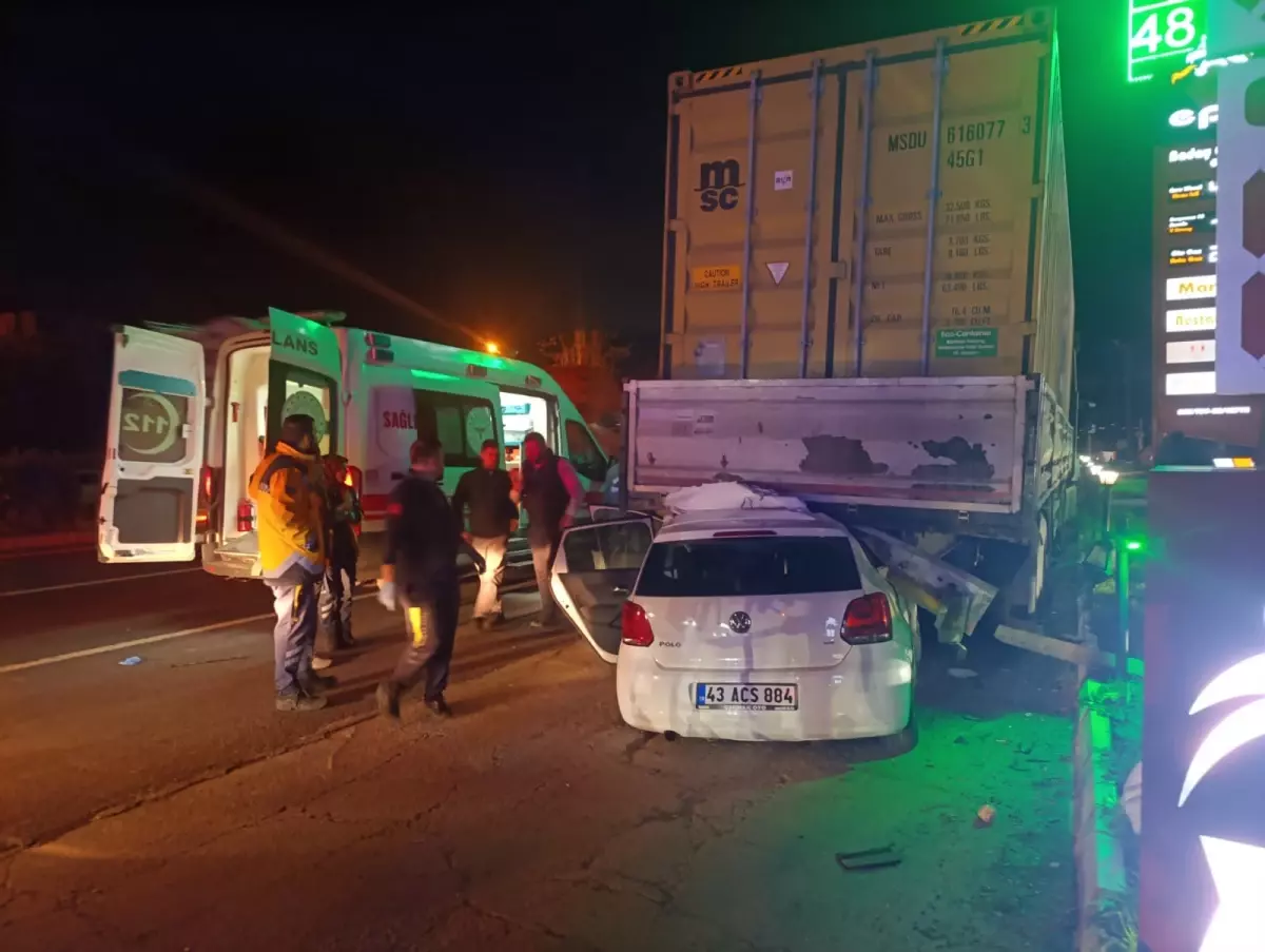 Turgutlu’da Otomobil-Yaya Çarpışması: 1’i Ağır 3 Yaralı