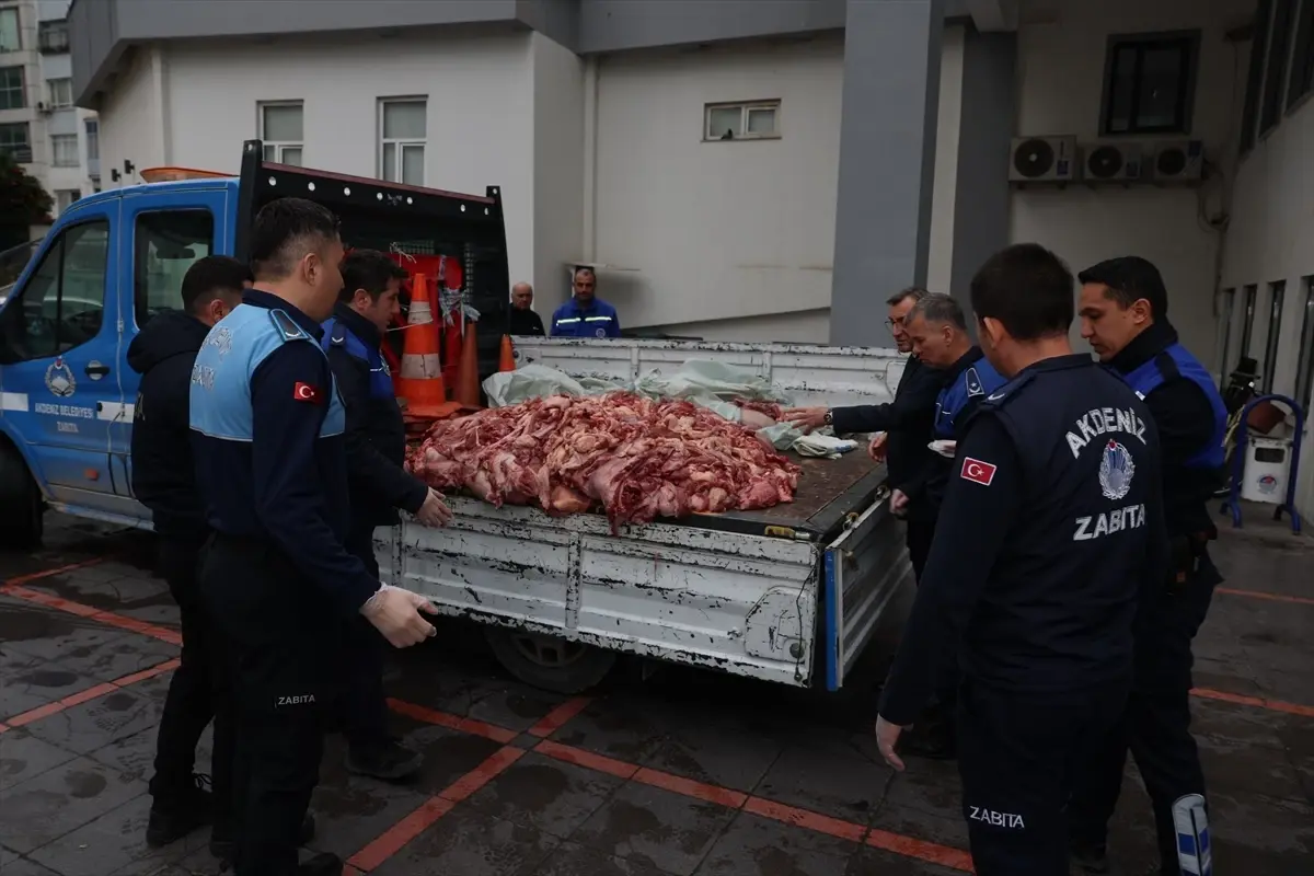 Mersin’de 500 kg Bozuk Et Kamyonda Ele Geçirildi: Yetkililer Harekete Geçti