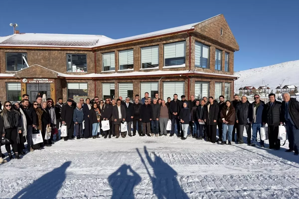 Niğde Valisi Cahit Çelik'ten Basın Mensuplarına Teşekkür ve 10 Ocak Kutlaması