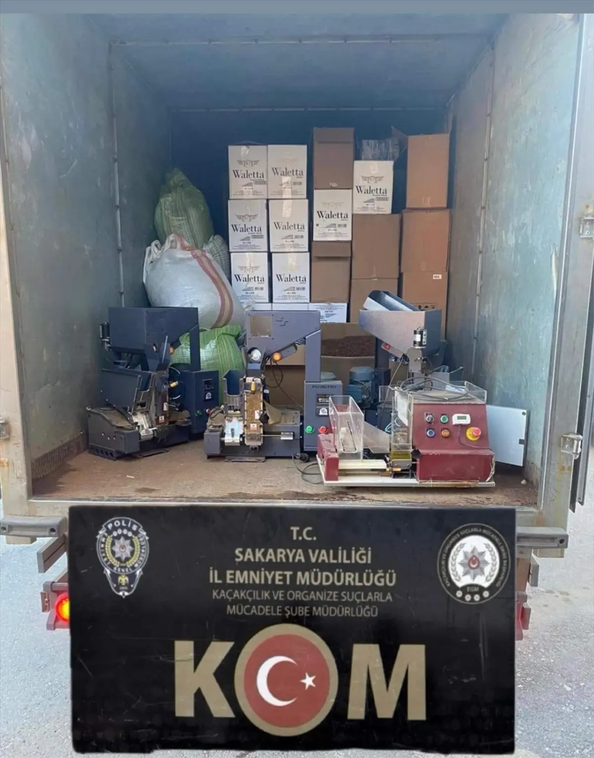 Sakarya’da 200 kg Kaçak Tütün Operasyonu: Polis 1 Şüpheliyi Gözaltına Aldı