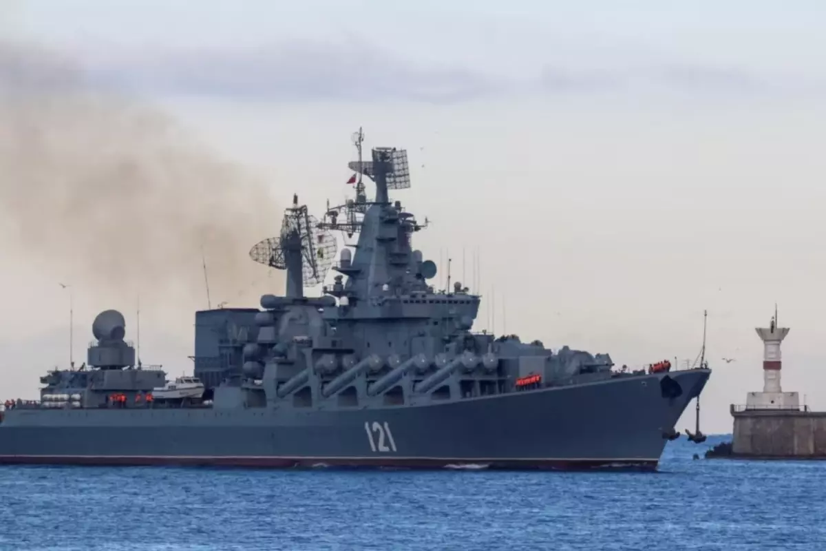 Ukrayna Bakanı Kuleba, Rus Ordusunun İki Sivil Gemiye Yaptığı Saldırıyı Açıklıyor