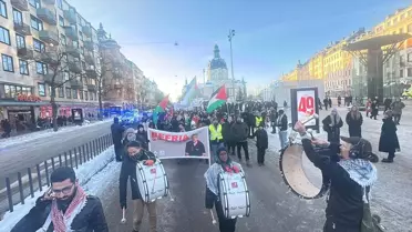 Gösteri pankartları ve sloganlar