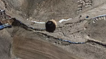 Karapınar’da 15 Metre Derinliğinde Yeni Obruk Kent Merkezine 30 km Uzaklıkta