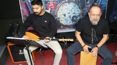 The Tympanics sahnede