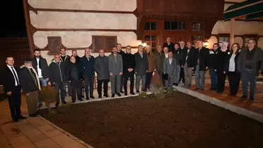 Etkinlikte Başkan Ustaoğlu ve gazeteciler