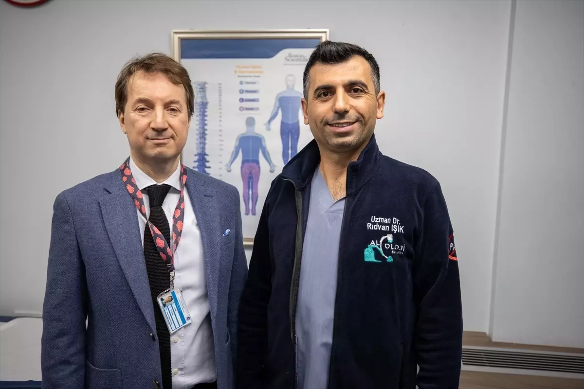 Sakarya’da Kronik Diz Ağrısına Yenilikçi Enjeksiyon Tedavisi