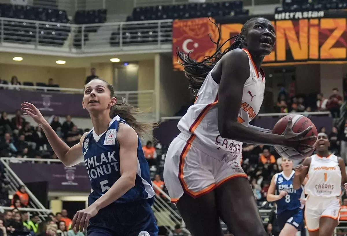 Galatasaray, Çağdaş Faktoring'i Yarı Finalde Geride Bıraktı