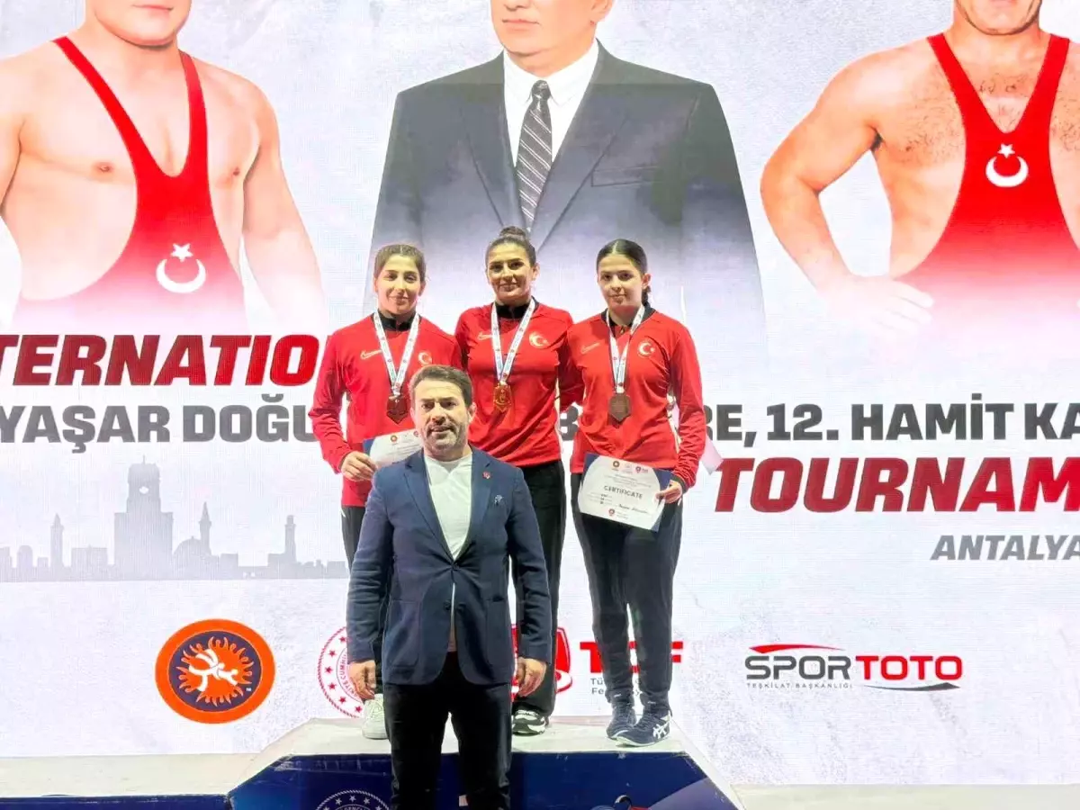 Türkiye, Kemer Uluslararası Turnuvası'nda 220 Puanla Zirveye Çıktı