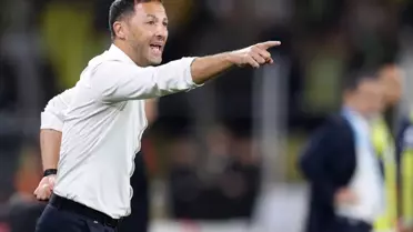 Domenico Tedesco sahada takımıyla