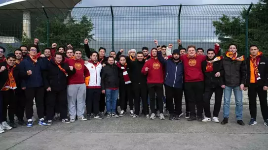 Galatasaraylı Taraftarlar Süper Kupa Finalinde Stadyuma Akın Etti