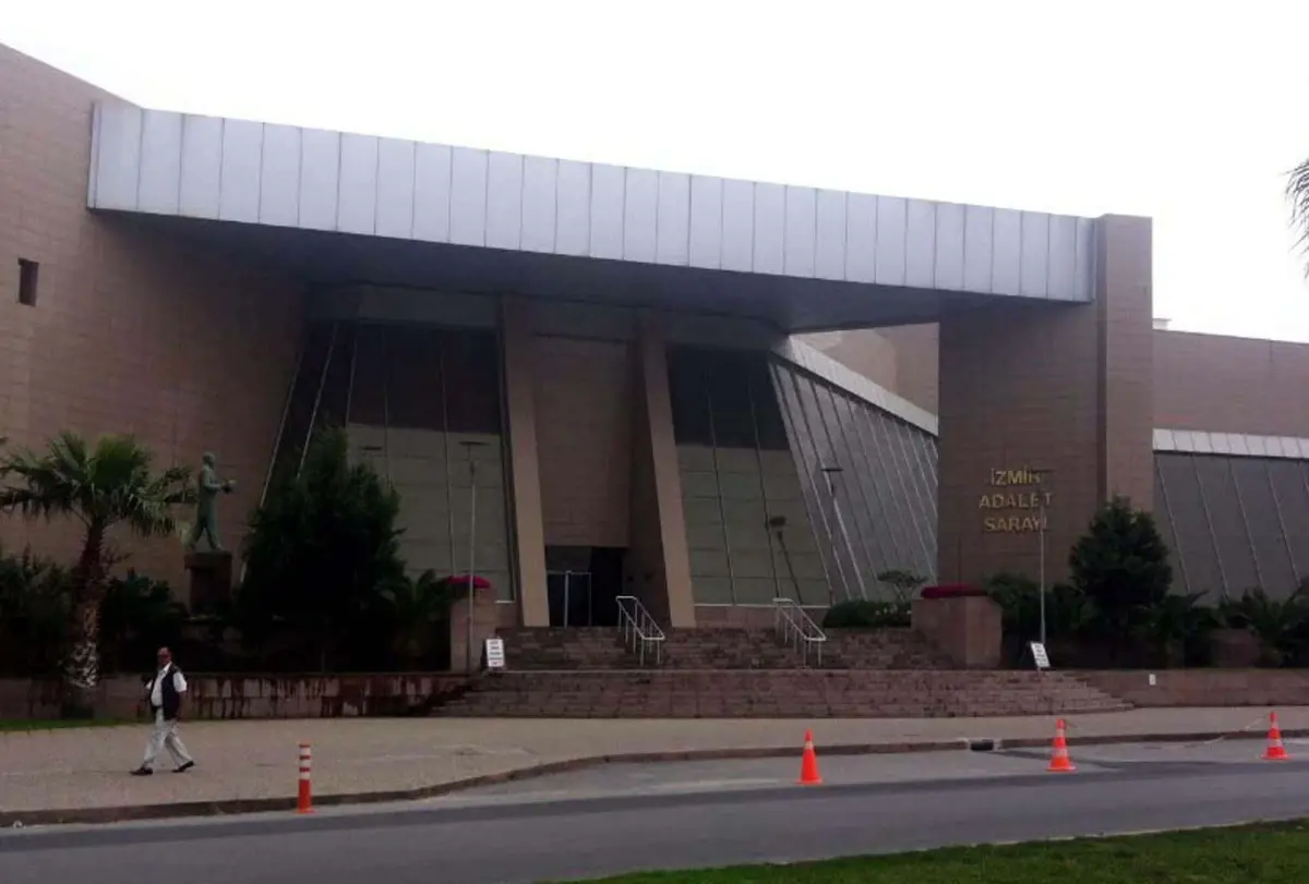 İzmir Ekonomi Üniversitesi'nde Kişisel Veri Sızıntısı: Bir Şüpheli Tutuklandı