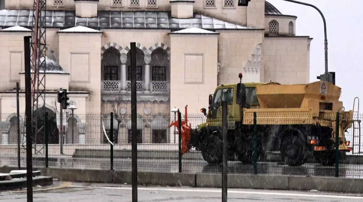 Ankara’da Karla Karışık Yağmur ve Buzlanma Uyarısı: Ulaşımda Aksaklıklar Yaşanabilir