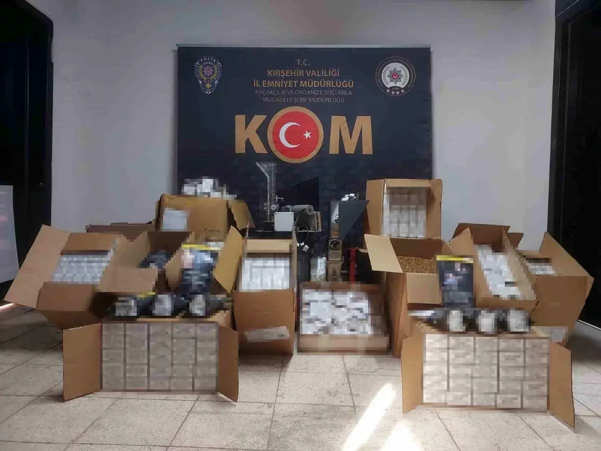 Kırşehir'de 100 Bin Makaron ve 49 Kg Kaçak Tütün Ele Geçirildi