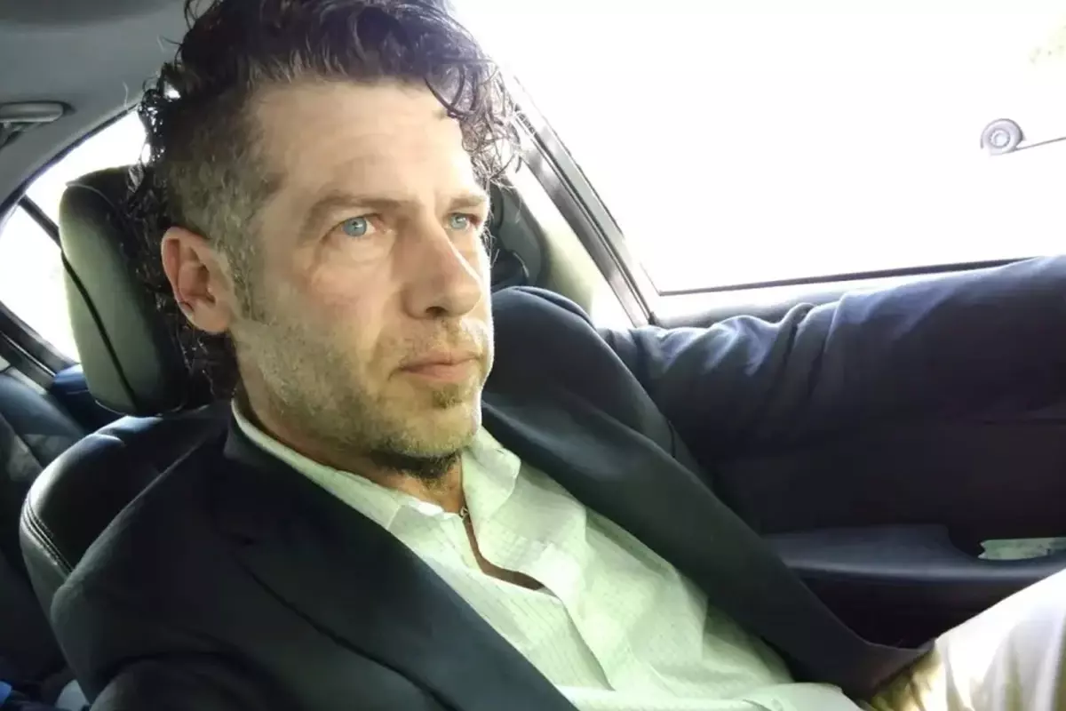 Google’ın Yapay Zeka Hatası: Keman Virtüözü Ashley MacIsaac Yanlışlıkla Suçlu Etiketlendi