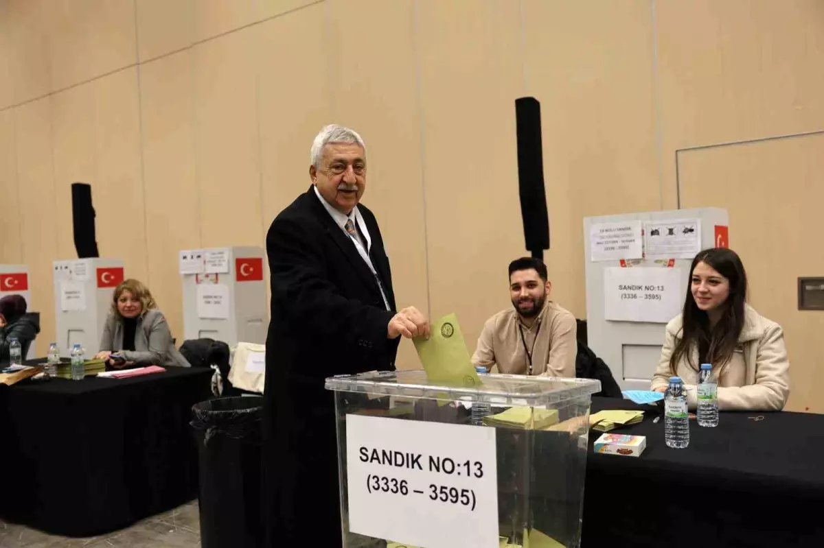 Ankara Bakkallar ve Bayiler Esnaf Odası'nda Palandöken Yeniden Başkanlığa Seçildi