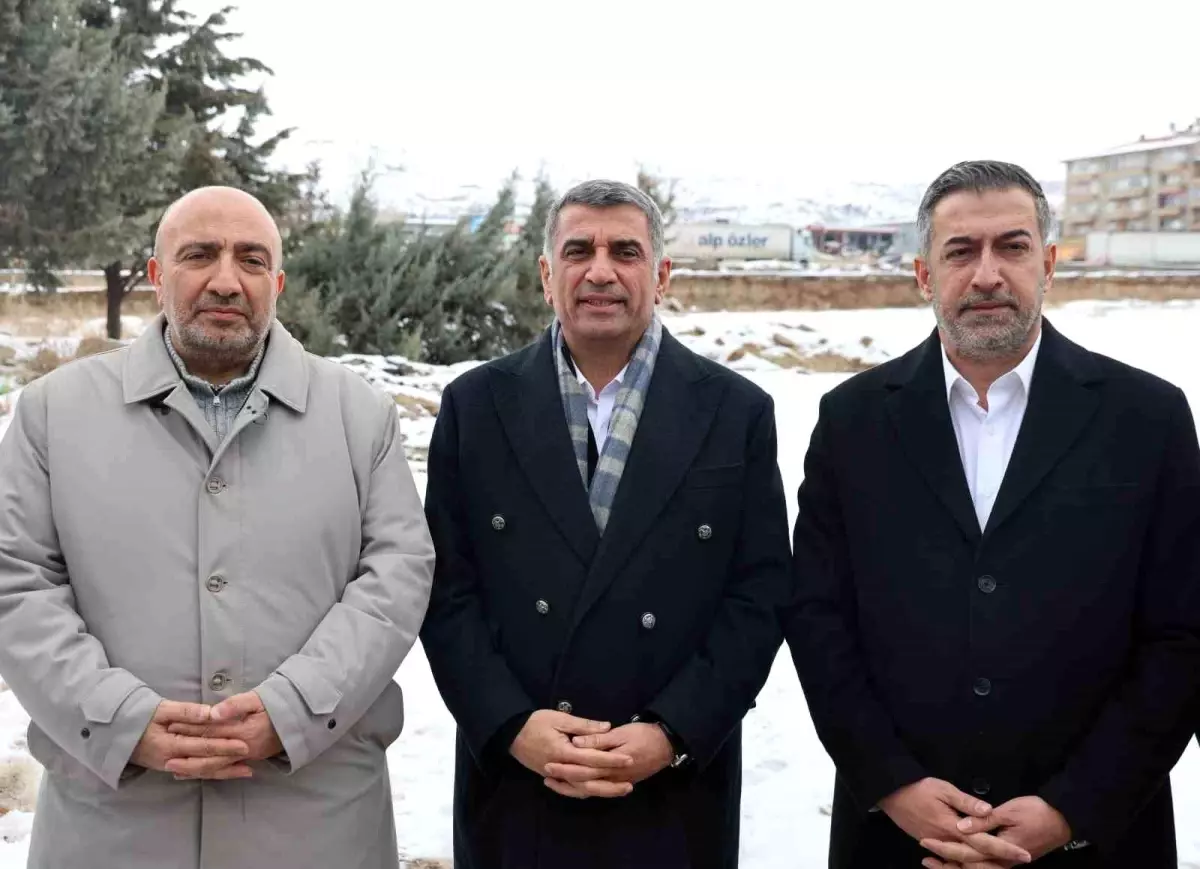 Elazığ’da Yeni Hastane Projesi: Siyasi Partilerin Birlikteliği