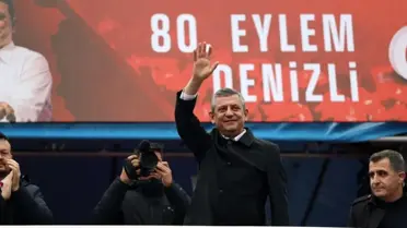 CHP Genel Başkanı Özel: Seçim Sahasında Kapı Kapı Gezme Stratejisi