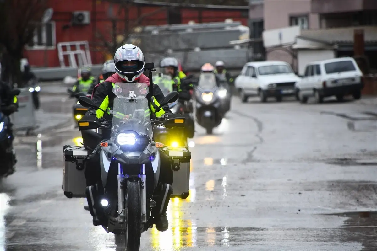 Motosiklet Kulüplerinden Sındırgı'ya Umut Korteji: Birlikte Dayanışma